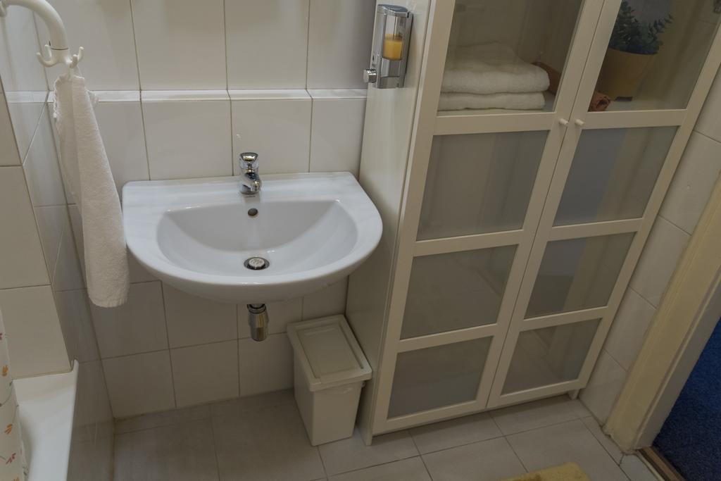 Urania Apartman Appartement Boedapest Buitenkant foto